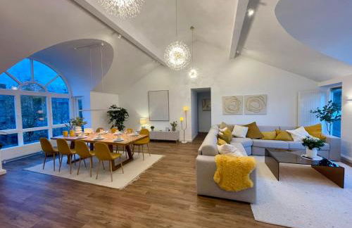 Munich Penthouse with Kitchen, Roofgarden and Parking - Foto 1