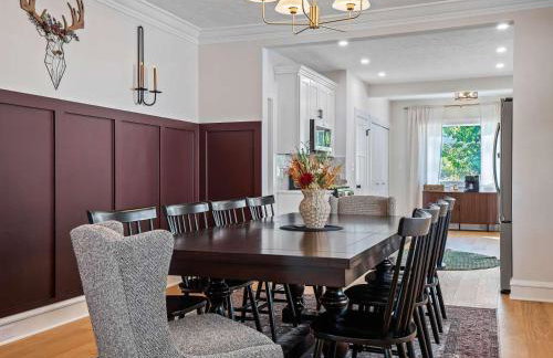 Spacious 4BR in Kamms Corners Cleveland - Game Room - Sleeps 9 - Foto 2