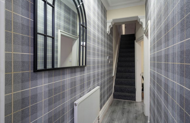 Spacious 4-bedroom Manchester Retreat With Garden - Foto 22