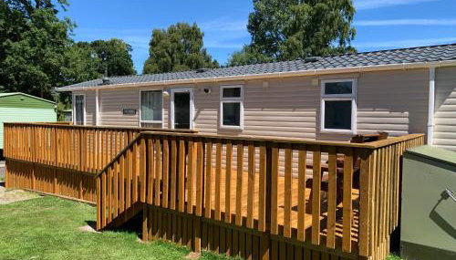 2 Bed Caravan - Sleeps 6 - Pets - River Teviot - Foto 1, Garden