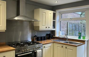 3 Bed House Close to Gatwick - Foto 31