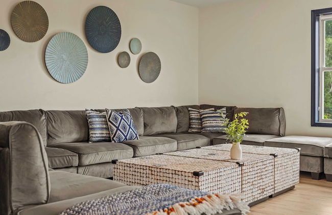 For Lake Sake by Avantstay Lakefront + Hot Tub + View - Photo 8