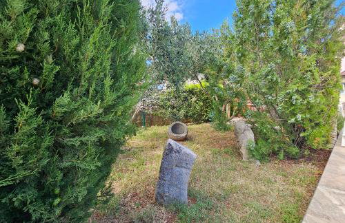 Villa Kate, with a private swimming pool and garden - Foto 50