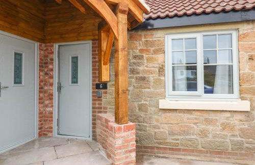 Courtyard Cottage Number 6 - Photo 1