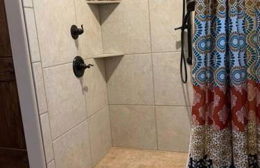 Skyfall Cabin. Stunning views, Hot Tub, minutes from Zion - Foto 8