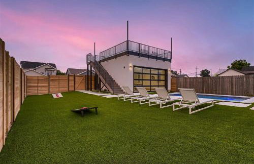 Stunning home - walk to square & heated pool - Foto 28