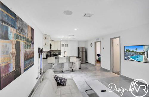 Modern condo wpool patio - Photo 22