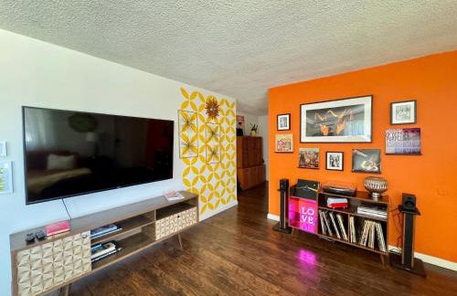 Mid-Century Modern Home w/Pool & Hot Tub - Foto 20