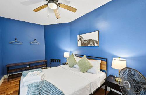 Cozy 2-Floor Home 5BR 3BA 2 Kitchens Backyard - Foto 41