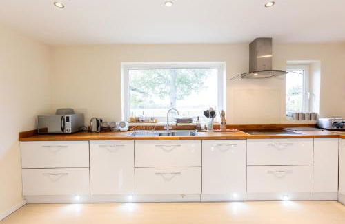 Grand 5BR Home in Market Harborough with Parking - Foto 27
