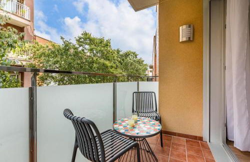 Poble Sec 3BR 2BA Balcony Sleeps 7 - Photo 10