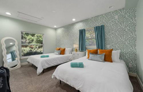 Sunny Auburndale Retreat with Pool - Photo 15