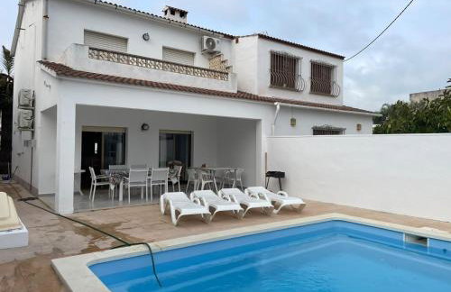 Villa Moreras - Photo 1