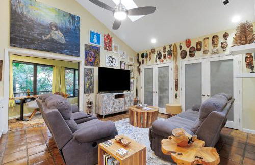 Beach Paradise Getaway - 200ft from Beach! - Foto 42