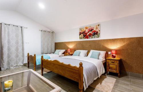 Torine - Capacious Holiday Home in Neorić with Heated Swimming Pool - Foto 15