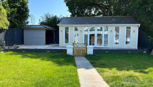 Cosy Studio Cabin with Optional extra Hot Tub Lilliput near Sandbanks beach - Foto 5