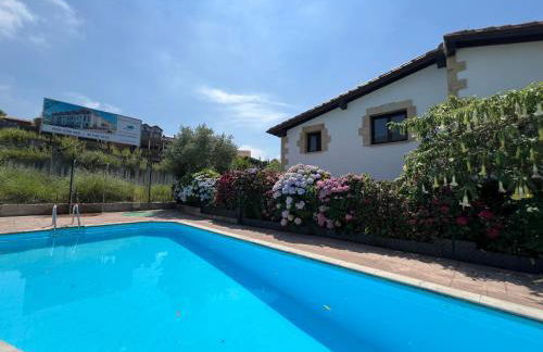 Dúplex Stylish Host con vistas al mar - Foto 20