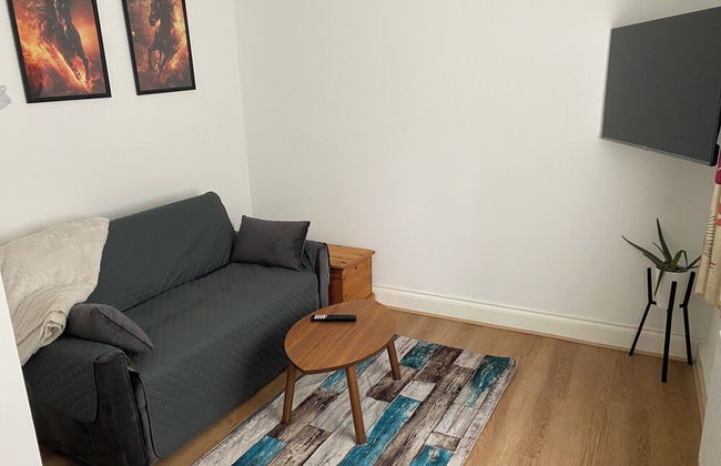 Slough - Sleeps 3 - Petfriendly - Riverside - Bay - Foto 5