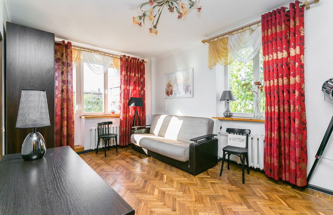 Apartment on Bolshoy Kondratievskiy 4 - Photo 3