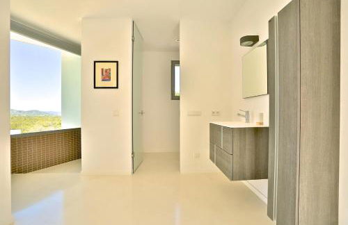 Serene Escape: Seaside Villa in Ibiza, 1001 - Foto 42