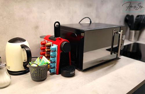 HOMELY STAY Serenity Greens - Stylisch Studio-Apartment with kitchen - 15 min from Central Station-pet friendly - Foto 19