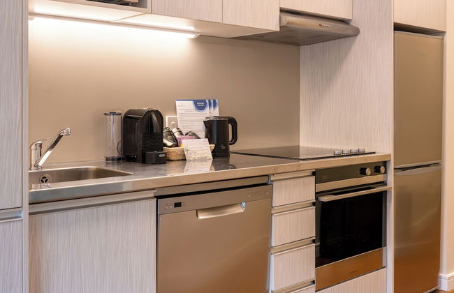 Boulcott Suites - Photo 60