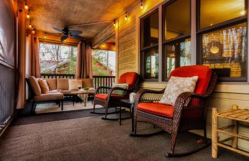 The Moondance Cabin by Lightfoot Stays Vacation Rentals - Photo 54