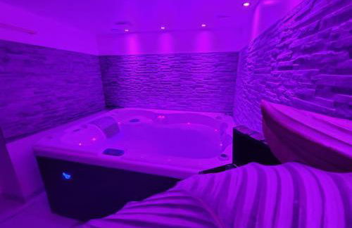 Studio élégant l'orchidée Jacuzzi en intérieur toute l'année - Foto 19