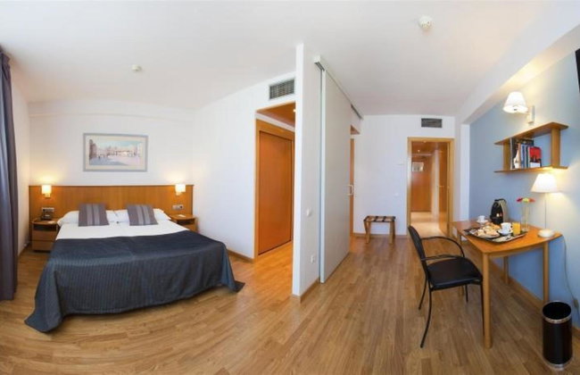 Aparthotel Atenea Valles - Photo 114