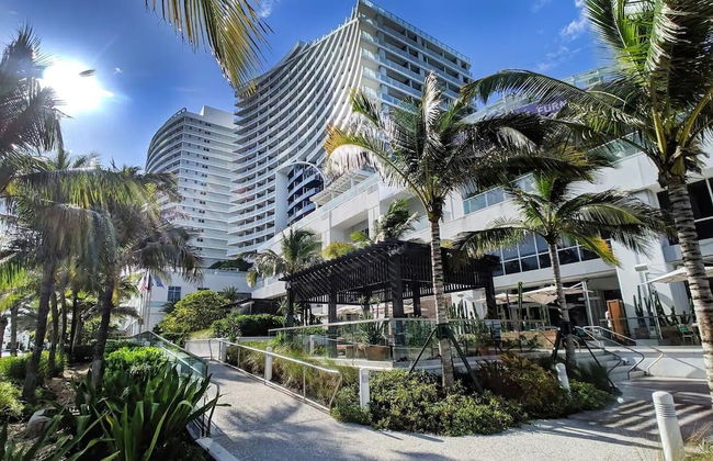 W Residences 2 Bedroom Suite 2 Condo by RedAwning - Photo 45