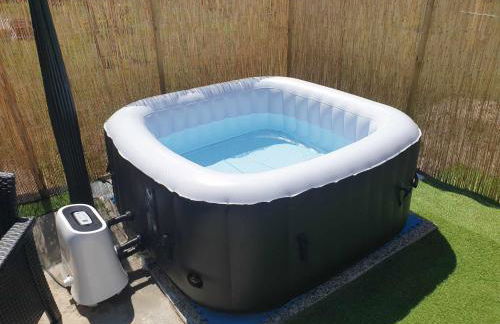 Beau logement avec terrasse, jacuzzi et terrain de pétanque privatif à 5 minutes de la plage - Foto 8