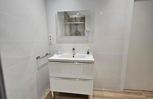 Apartamentos en el centro - Plaza de Amboage - WIFI - Foto 41