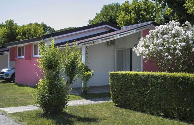 Bungalow in Caorle With Garden Furniture - Foto 15