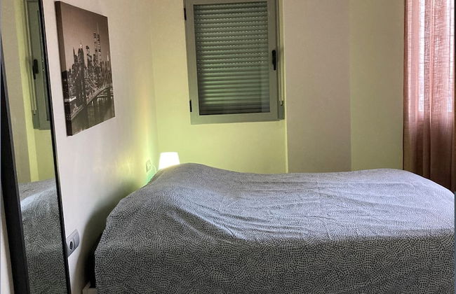 Stunning 2-bed Apartment in Pego - Photo 2