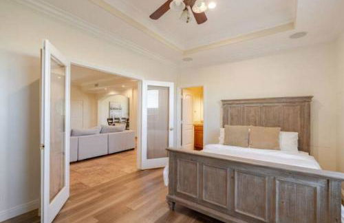 5 BR/5 BA Getaway with a View - Foto 20