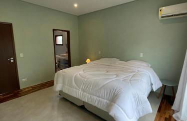 Casa nova em condomínio fechado no coração da Praia da Baleia - Foto 23