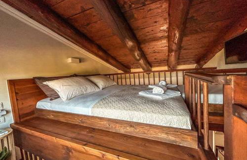 Villa Recluso-3 bd luxury country villa, huge heated pool with hydromassage, individual bbq & large yard, mountain view - Photo 21