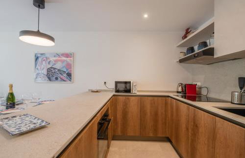 Appartement moderne avec terrasse et jardin privatif à Chamonix - Parking inclus - FR-1-343-267 - Foto 8