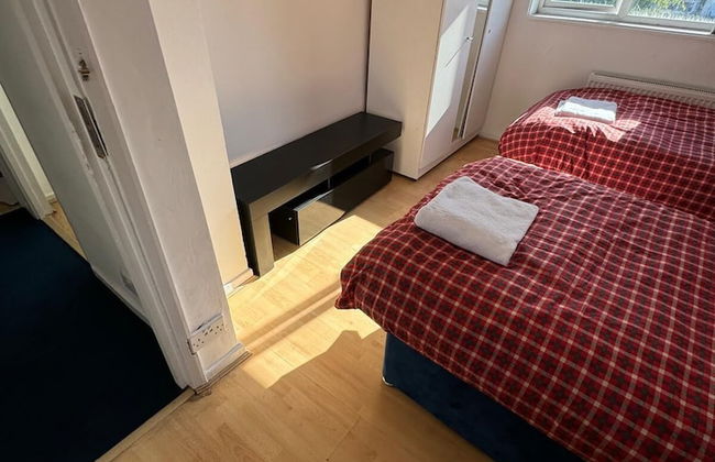 3BR Home Near Hounslow West Tube Station - Foto 3