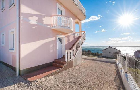 Gorgeous Apartment In Rtina With Wifi - Photo 6