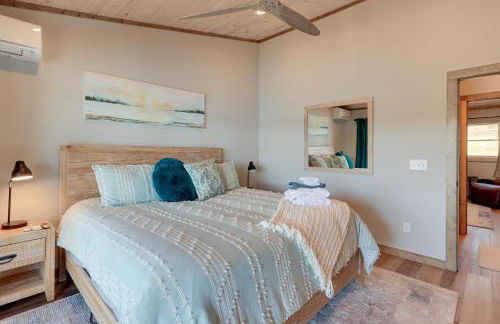 Lakefront Townhome with Dock 6 Mi to Blue Ridge! - Photo 12