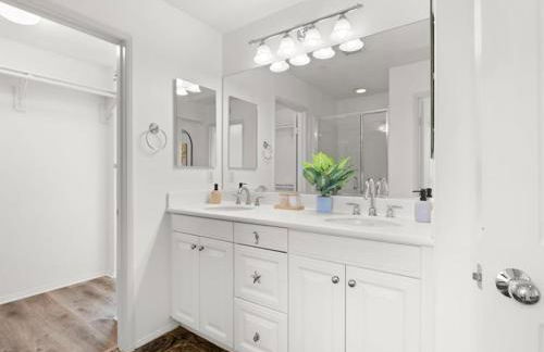 Irvine Inn Love - Lovely Furnished 3-bed Home in Woodbury - Foto 22