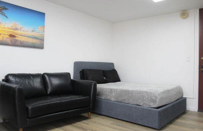 Renovated Modern & Minimalist Century City Studio Condo by RedAwning - Foto 2