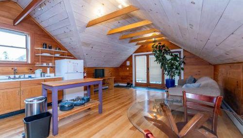 Bright and Cozy Treehouse Apartment - Foto 2