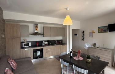 Casa La Pief 1 Giallo by Gardadomusmea - Photo 1