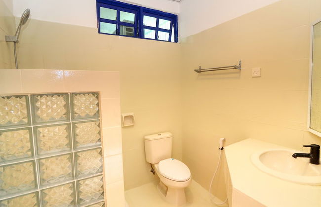 Long Sands Port Dickson - Photo 13