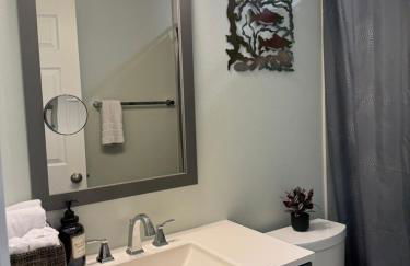 City Retreat, 2bdrm near Airport - Photo 19