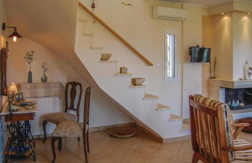 Two-Bedroom Holiday Home In Livanates - Foto 17