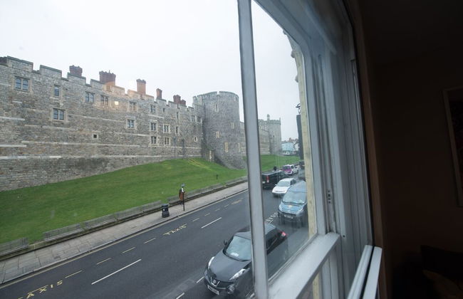 Central Apartment Facing Windsor Castle - Foto 12