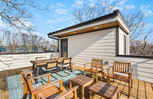 Modern Luxury Rooftop Deck, 3 mi to Downtown - Foto 45